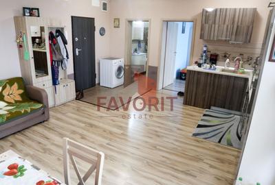 Apartament cu 3 camere în Buziașului