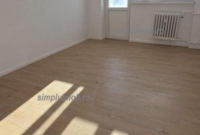 Apartament cu 3 camere decomandat în Doamna Ghica