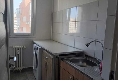 Garsoniera renovata, pet friendly, aproape de metrou - 2