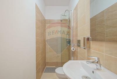 Casă cu 2 apartamente în Brasov, investiție sigură sau căminul ideal - 20
