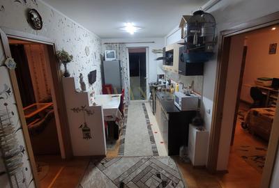Apartament cu 2 camere decomandat, mobilat în Florești