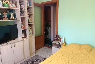 3 camere decomandate , centrala pe gaze, mobilat ,zona Dacia , pozitie excelenta - 10