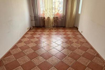 2 Camere Et.7/8 Decomandat An constructie 1986 Metrou Lujerului - 1