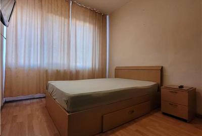 Garsonieră decomandată, mobilată în CET