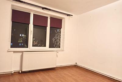 Apartament decomandat 3 camere 68 mp+balcon-parcare-Imparat Traian - 3