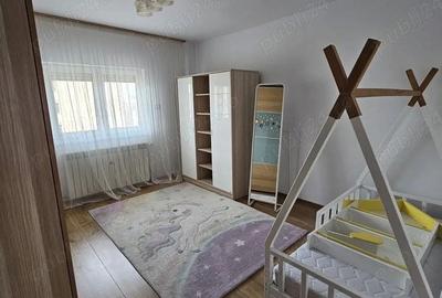 Apartament 3 camere renovat + mobilat - 4