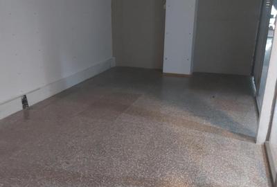 ULTRACENTRAL SPATIU PENTRU  BIROURI   SUPRAFATA 25 MP PRET 400 EURO - 2
