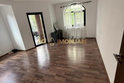 Vila de închiriat | Vitan | 7 Camere | Centrala | Curte Proprie - 11