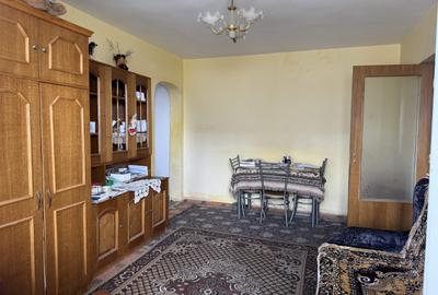 3 cam, 71 mp, et.8, fara imbunatatiri, lift modernizat, zona Zahana - 3