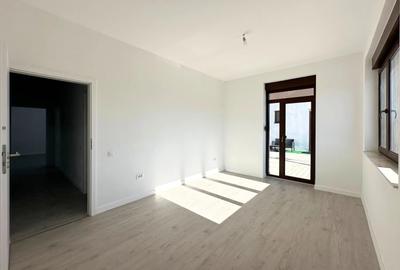 Apartament 2 camere 60 mp cu geam la baie lângă Paradisul Acvatic - 8