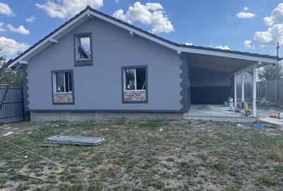 Casă individuală cu 4 camere în Sânmihaiu Român