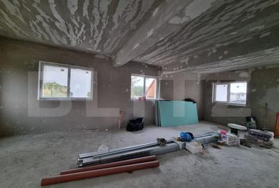 Casă individuală cu 4 camere în Dezmir