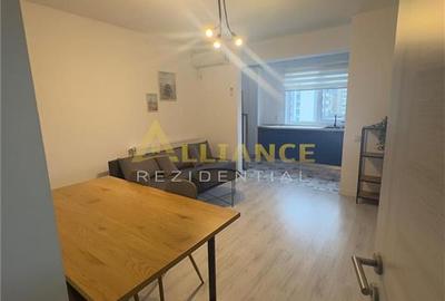 Apartament cu 2 camere decomandat, mobilat în Central