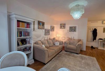 Apartament cu 3 camere decomandat în Centru Civic