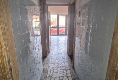 Casă situată Ultracentral având destinația de spatiu comercial cu 3 accese - 7