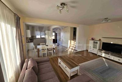 Duplex cu 5 camere în Europa