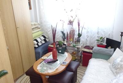 Vand apartament 2 camere decomandat in Deva, zona Micro 15, etaj 6, - 9