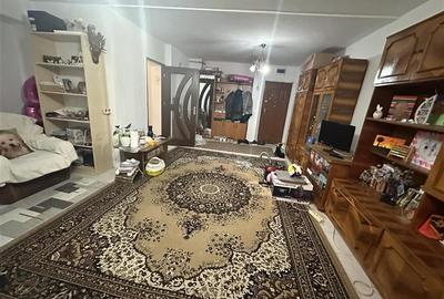 Bloc anvelopat la etaj 2 in Lipovei - 1