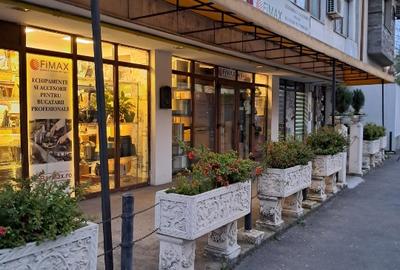 Spatiu str Alunisului cu Peroni .etajul 1 - 8