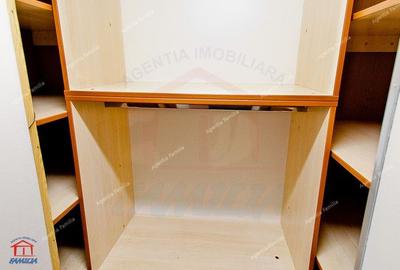 Vanzare apartament cu 2 camere, centru( Egreta, bloc din 90''), parter - 6