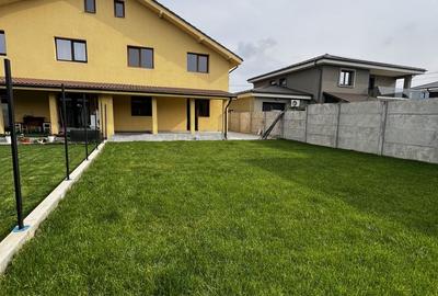 Duplex cu 4 camere în Dumbrăvița