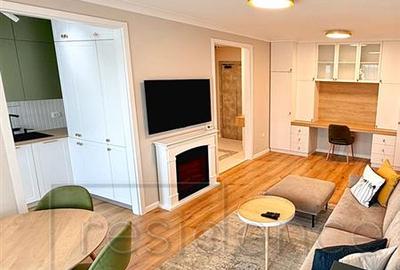 Apartament cu 2 camere nedecomandat, mobilat în Plopilor