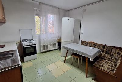 Apartament cu 3 camere de inchiriat in zona Titan Parc - 11