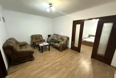Apartament cu 3 camere semidecomandat, mobilat în Unirii