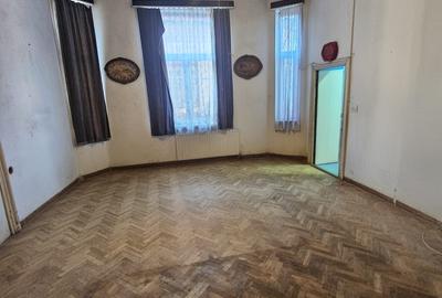 Casă cu arhitectură interbelică, 5 camere, teren 409 mp – Central - 22