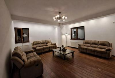 Apartament cu 5 camere decomandat, mobilat în Bucureștii Noi