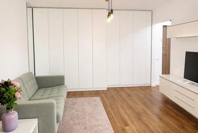 Apartament cu 2 camere semidecomandat în 1 Mai