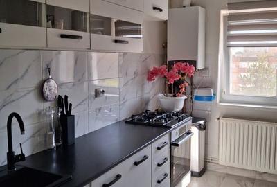 Apartament 3 camere Scriitorilor,2 balcoane,mobilat-utilat,160000 Euro - 4