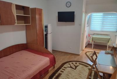 Apartament cu 1 camera - zona Baza 3 - 3