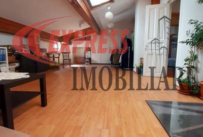 Apartament cu 5 camere semidecomandat în Calea Victoriei