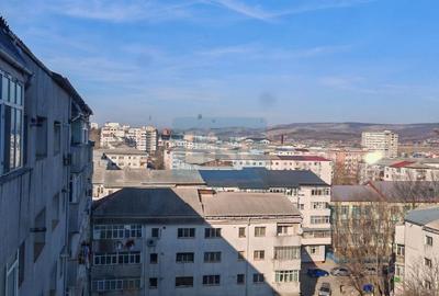 De vanzare apartament spatios cu 4 camere decomandate, zona gării - 9