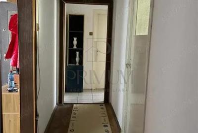 Apartament cu 4 camere decomandat, mobilat în Circumvalațiunii