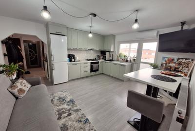 Vânzare apartament 3 camere – 52 mp,  Zona Cetate - 3