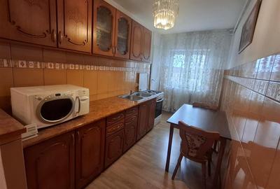 Apartament 3 camere decomandat si balcon Vasile Aaron - 12