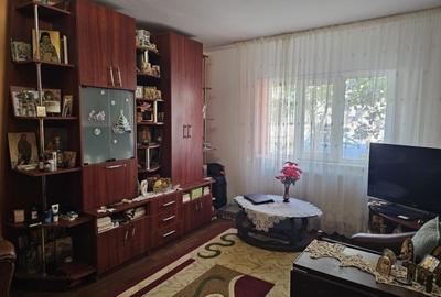 2 camere decomandat 52mp zona nicolina 1 in spate la lidl - 5