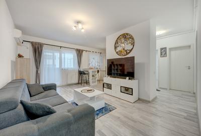 Apartament cu 3 camere semidecomandat, mobilat în Berceni