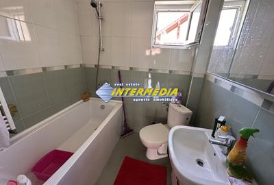 Casa vanzare cu 4 camere finisata teren aferent 2500 mp la 10 km de Alba Iulia - 18