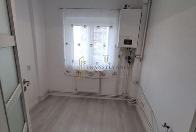 Apartament 2 camere, decomandat - 3