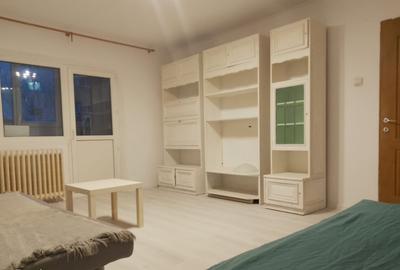 Apartament 3 camere, zona Bld. Unirii - 1