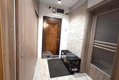 Apartament 2 Camere Podu Ros Complet Renovat Mobilat si Utilat Etaj 1 - 6