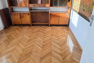 Inchiriez sau vand apartament 4 camere in Deva, zona Pietei Centrale, etaj 3, - 8