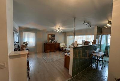 Apartament 3 camere, vedere bilaterala – Zona Trocadero, Constanta - 1