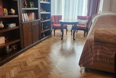 Apartament de 3 camere, 90mp, vedere urbană - 1