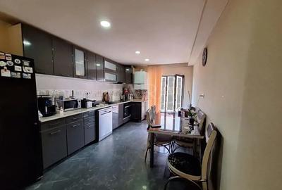 Duplex spațios în zona Edgar Quinet . - 1