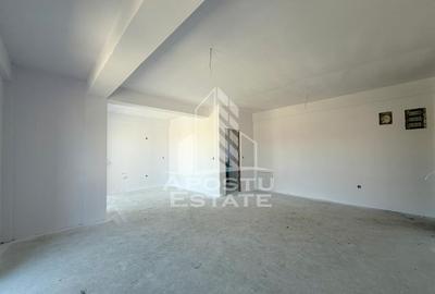 Apartament cu 1 camera de vanzare, bloc nou, loc de parcare, Sanandrei - 1