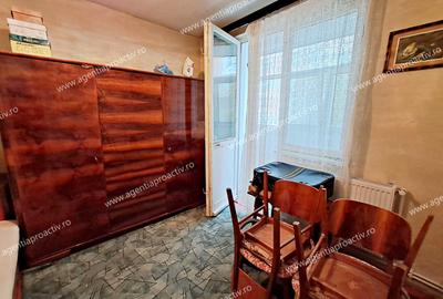Apartament cu 2 camere semidecomandat în Micro 19